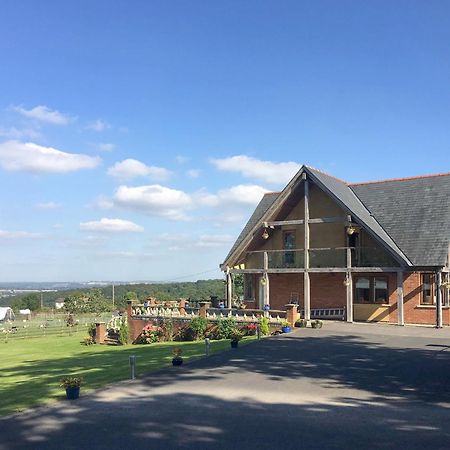 The Grange Villa Dinmore Exterior photo